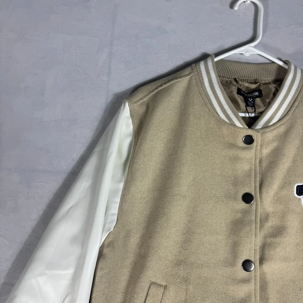 NWT True Religion Mens True Varsity Jacket Beige White Minimal Streetwear‎ XL